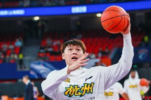 开云体育-3前板5后板！吴骁单臂战辽宁 肩伤背后是竞技体育的感人故事